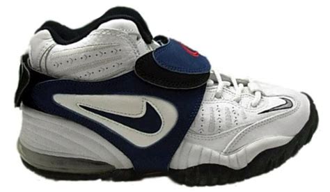 90's basktball shoes
